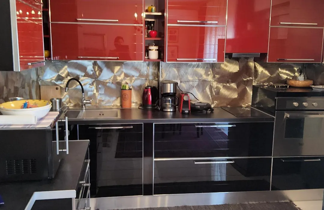 One Bedroom Apartment New With Large Living Room-1