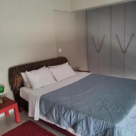 One Bedroom Apartment New With Large Living Room-2